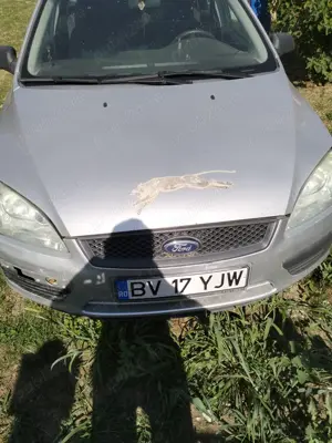 Vînd Ford focus - imagine 5