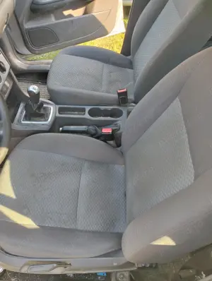 Vînd Ford focus - imagine 7