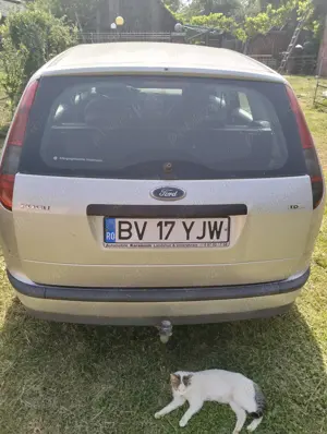 Vînd Ford focus - imagine 10