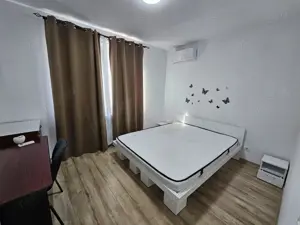 Apartament 2 camere decomandat Complex Studentesc - loc de parcare !!