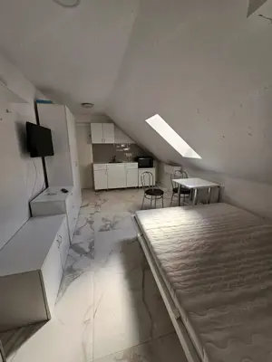 Garsoniera Complex Studentesc - cladire noua   centrala proprie cladire !