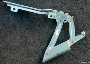 Balama noua pentru partea dreapta capota la VOLKSWAGEN