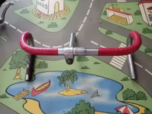 Ghidon oțel cu pipă cursieră