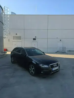 Audi A4 b8  - imagine 6