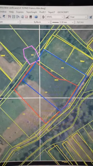 Vând teren intravilan