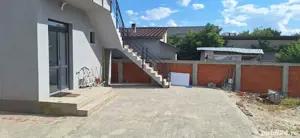 Spatiu comercial,stradal ,productie ,show room,catering ,laborator cofetarie,sali cursuri ,dansuri.