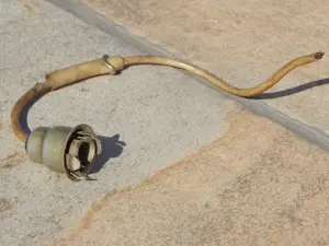 Soclu fasung pentru bec mic auto 8-12 V - imagine 3