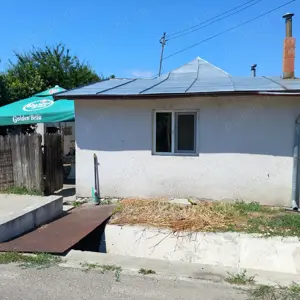 Casa bătrânesc de vanzare+teren - imagine 2