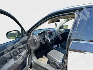 Mitsubishi Outlander PHEV 4x4 sau variante dubiță 8+1 locuri și diferență - imagine 6