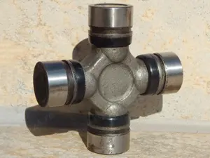 Cruce cardan Neapco Ford Aerostar 1-0153 (522) SUA cu ambalaj - imagine 6