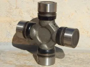 Cruce cardan Neapco Ford Aerostar 1-0153 (522) SUA cu ambalaj - imagine 4