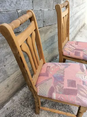 Set format din două scaune din lemn masiv  - imagine 2