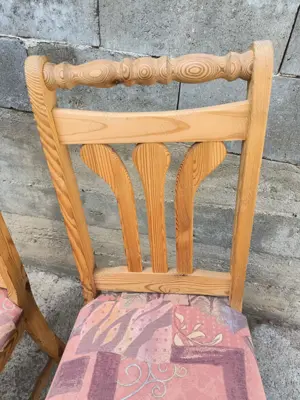 Set format din două scaune din lemn masiv  - imagine 4