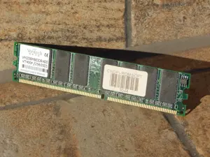 Placa memorie RAM Veritech VM 256 MB DDR 400 model VT 400F