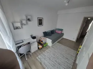 Vand 3 camere Braytim etaj 1 cu intrare din strada! - imagine 4