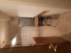 Dau în chirie apartament cu o camera