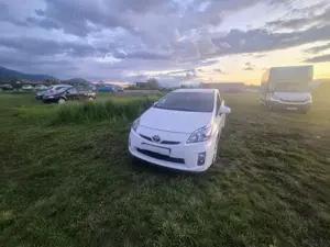 Vând Toyota Prius - imagine 3