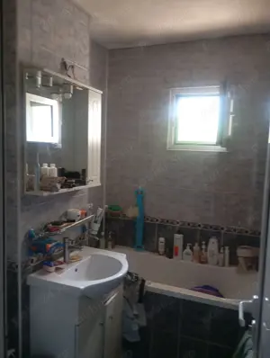 Persoană fizică vând apartament cu 3 camere decomandate zona Alexandru cel Bun etajul 2 10  - imagine 6