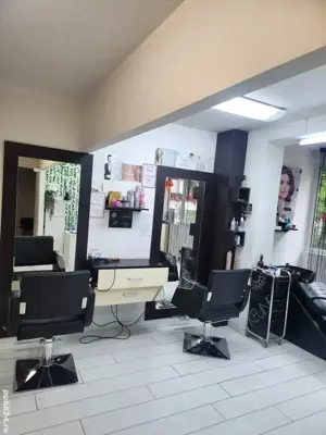 închiriez post de coafor ,frizerie si manichiura - imagine 4