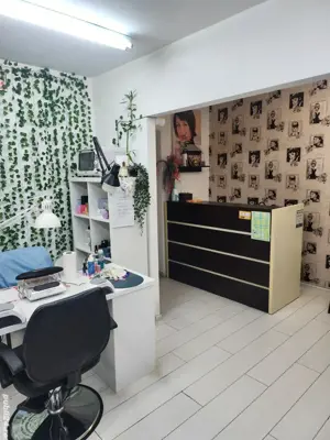 închiriez post de coafor ,frizerie si manichiura - imagine 3