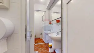 Spațiu modern pentru cabinete medicale si veterinare in Bunloc, Brasov - imagine 8