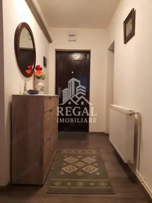 Apartament 3 camere in zona Micro 7( la intersectie cu str. Pinilor) - imagine 7