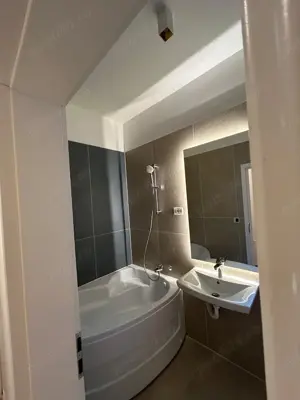 Apartament 3 camere ,curte 80mp,2 locuri parcare, Calea Aradului - imagine 5