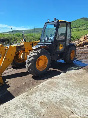 Utilaje de constructie , autoutilitare de padure .