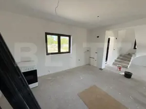 Casa semifinisata in Ploiesti, 2 locuri de parcare + curtea privata.  - imagine 3