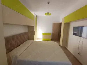 Închiriez apartament în Tractorul 