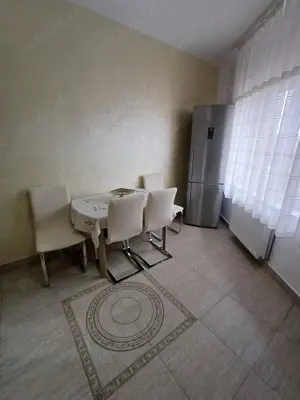 Închiriez apartament în Tractorul  - imagine 5