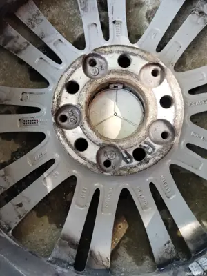 Jante aliaj Mercedes  - imagine 2 Jante aliaj Mercedes  - imagine 2