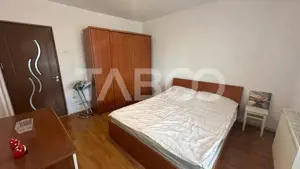 Apartament 3 camere decomandat pivnita balcon zona Lazaret Sibiu - imagine 1