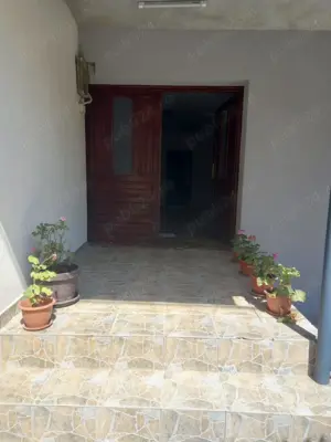 vand aprtament la vila partier deosebit