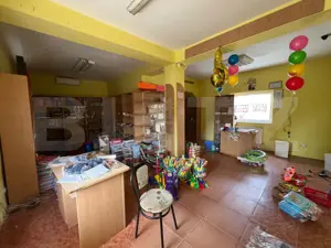 Casa de vanzare, cu 2 camere, zona cu vad comercial.  - imagine 3