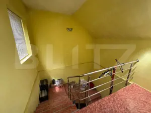 Casa de vanzare, cu 2 camere, zona cu vad comercial.  - imagine 7