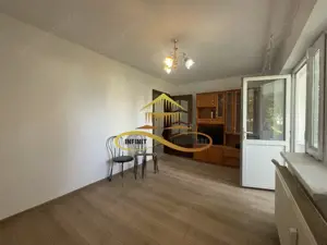 Apartament 3 camere in Bacau zona Narcisa Parter - imagine 3