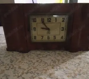 Ceas mecanic lemn masiv