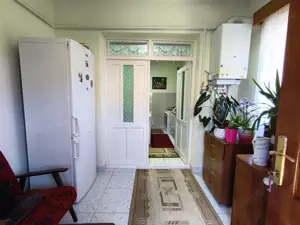 Casa pe un nivel renovata,curte individuala teren 780mp - imagine 10