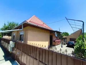 Casa pe un nivel renovata,curte individuala teren 780mp - imagine 2