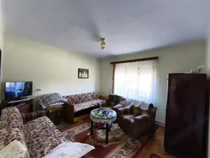 Casa pe un nivel renovata,curte individuala teren 780mp - imagine 5