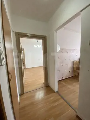 Apartament de vanzare, cu 2 camere, 45 mp, balcon, zona Centrala - imagine 5 Apartament de vanzare, cu 2 camere, 45 mp, balcon, zona Centrala - imagine 5