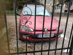 Vând siglă Peugeot 106 automat,euro2,an 1999 benzina