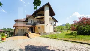 Vila exclusivista cu piscina si panorama de vis Cisnadioara