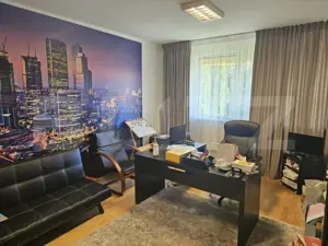 Acasă, în spatele parcului: casă inteligentă cu birou, terase și infrastructură  - imagine 15