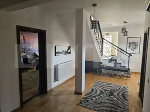 Acasă, în spatele parcului: casă inteligentă cu birou, terase și infrastructură  - imagine 14