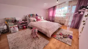 Acasă, în spatele parcului: casă inteligentă cu birou, terase și infrastructură  - imagine 19