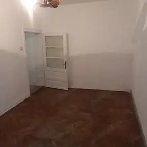 Apartamente cu 3 camere de vanzare , Strada Gheorghe Baritiu la casa in asociatie , 59.500 euro neg. - imagine 2