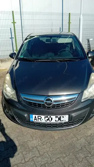 OPEL CORSA SATELLITE 1.4 Benzină   90 CP   Euro 5   112.000 km   Culoare gri-închis