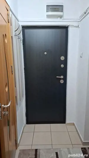 Vând 2 camere decomandat